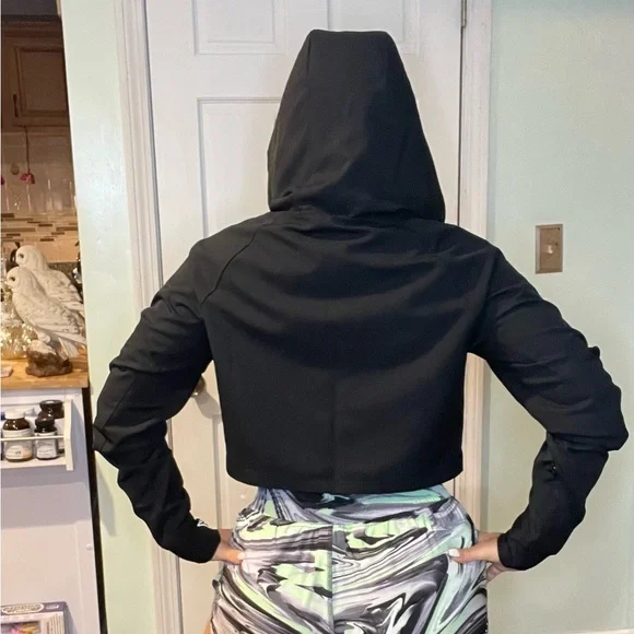 Gymshark Nonstop Cropped Hoodie - Picture 4 of 5